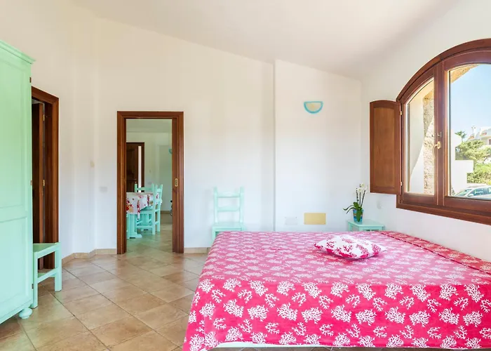 Baia Santa Reparata Apartment *