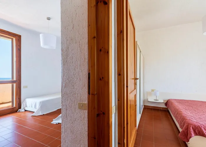 Baia Santa Reparata Apartment *